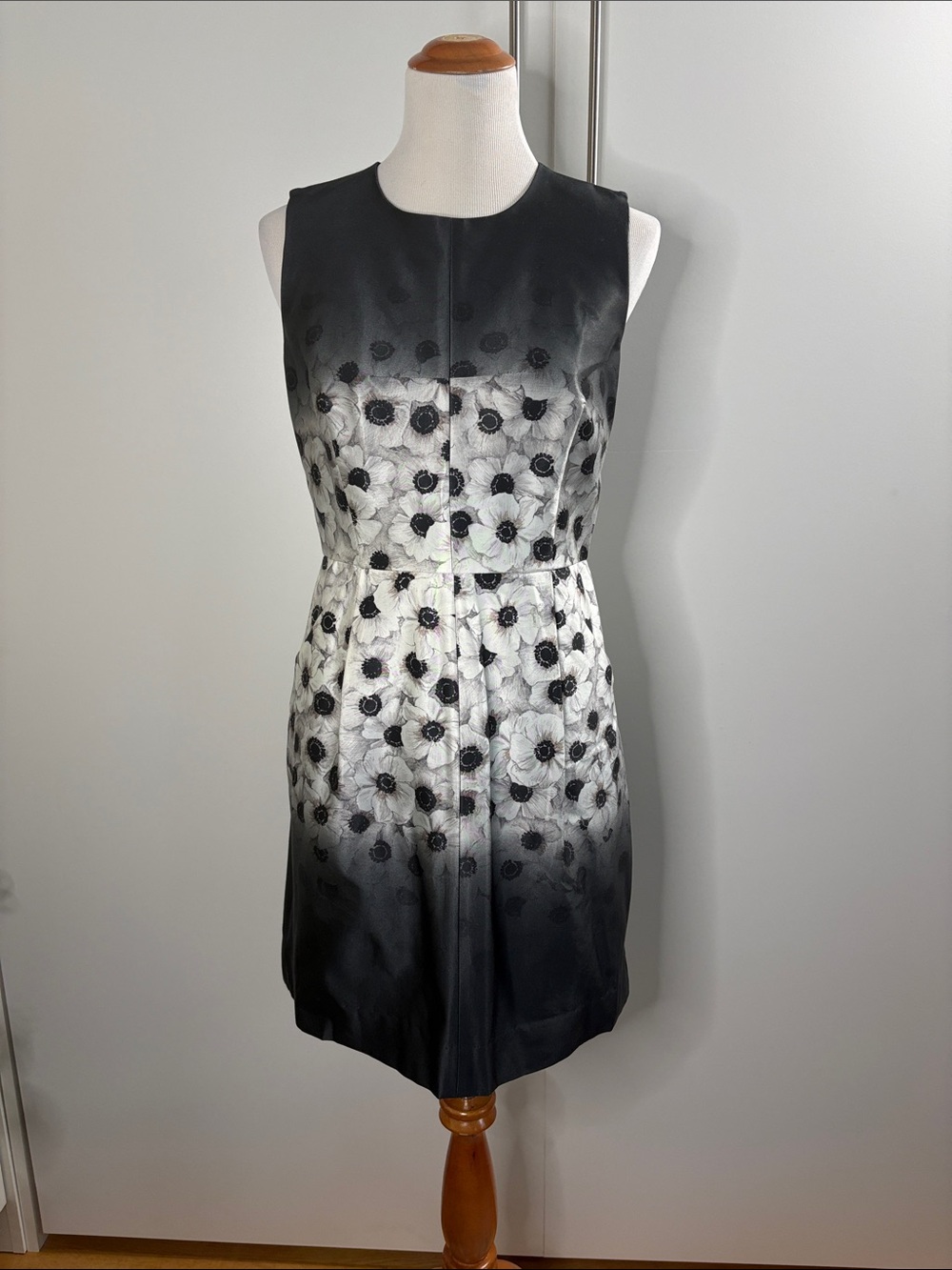 Milly Black & White Floral Ombre Sleeveless Sheath Dress 8